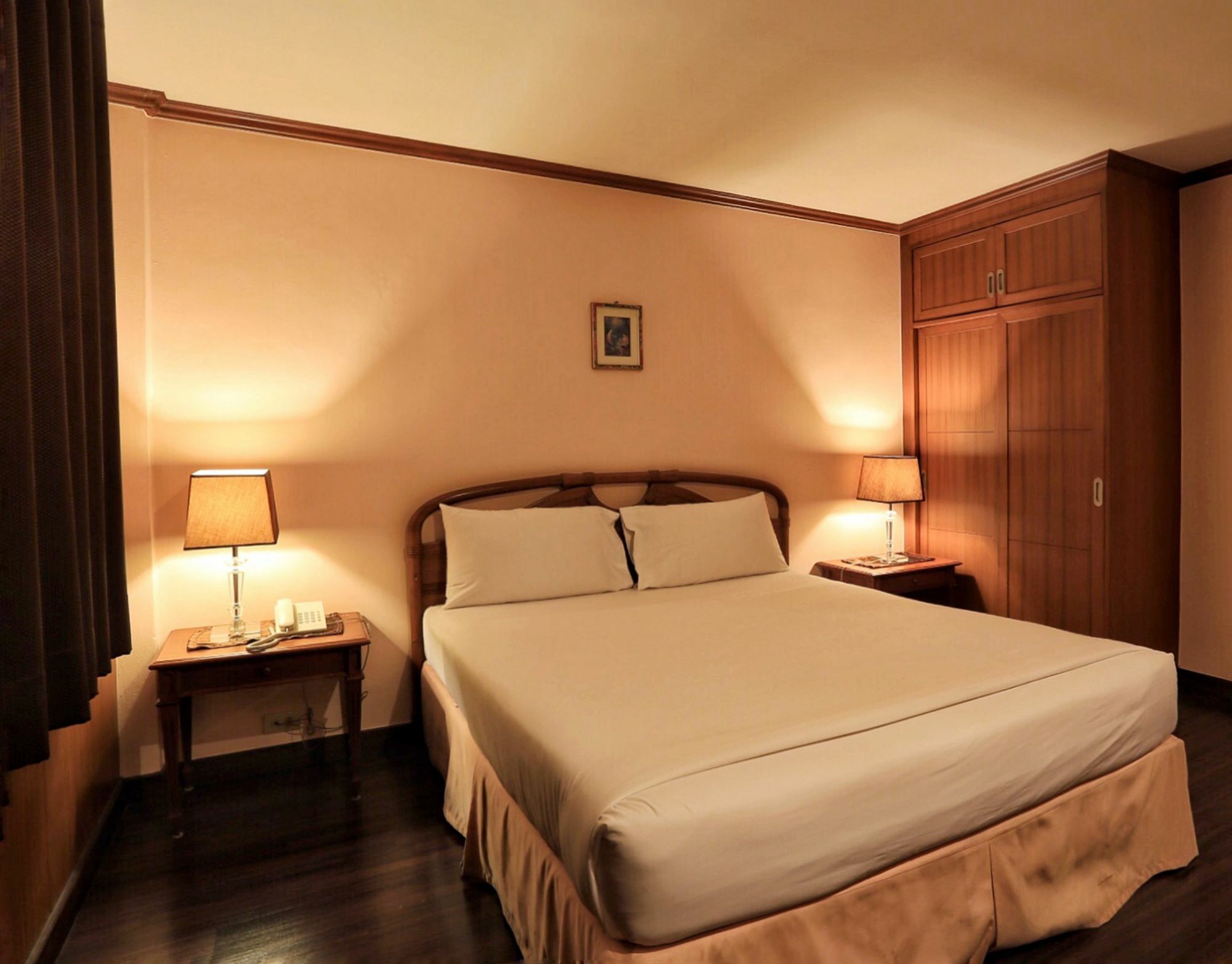 Travel Lodge Surawong (Adults Only) Bangkok Zewnętrze zdjęcie