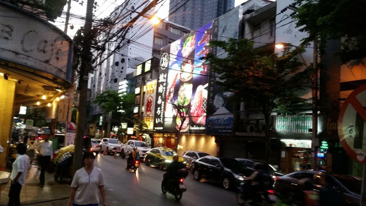 Travel Lodge Surawong (Adults Only) Bangkok Zewnętrze zdjęcie